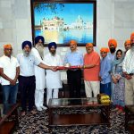 ਐਸਐਮਐਲ ਮਹਿੰਦਰਾ ਕੰਪਨੀ ਦਾ ਵਫ਼ਦ ਸੱਚਖੰਡ ਸ੍ਰੀ ਹਰਿਮੰਦਰ ਸਾਹਿਬ ਵਿਖੇ ਹੋਇਆ ਨਤਮਸਤਕ